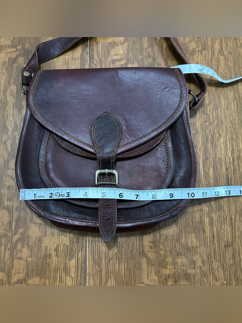 Leather handmade crossbody bag - Picture 7 of 8